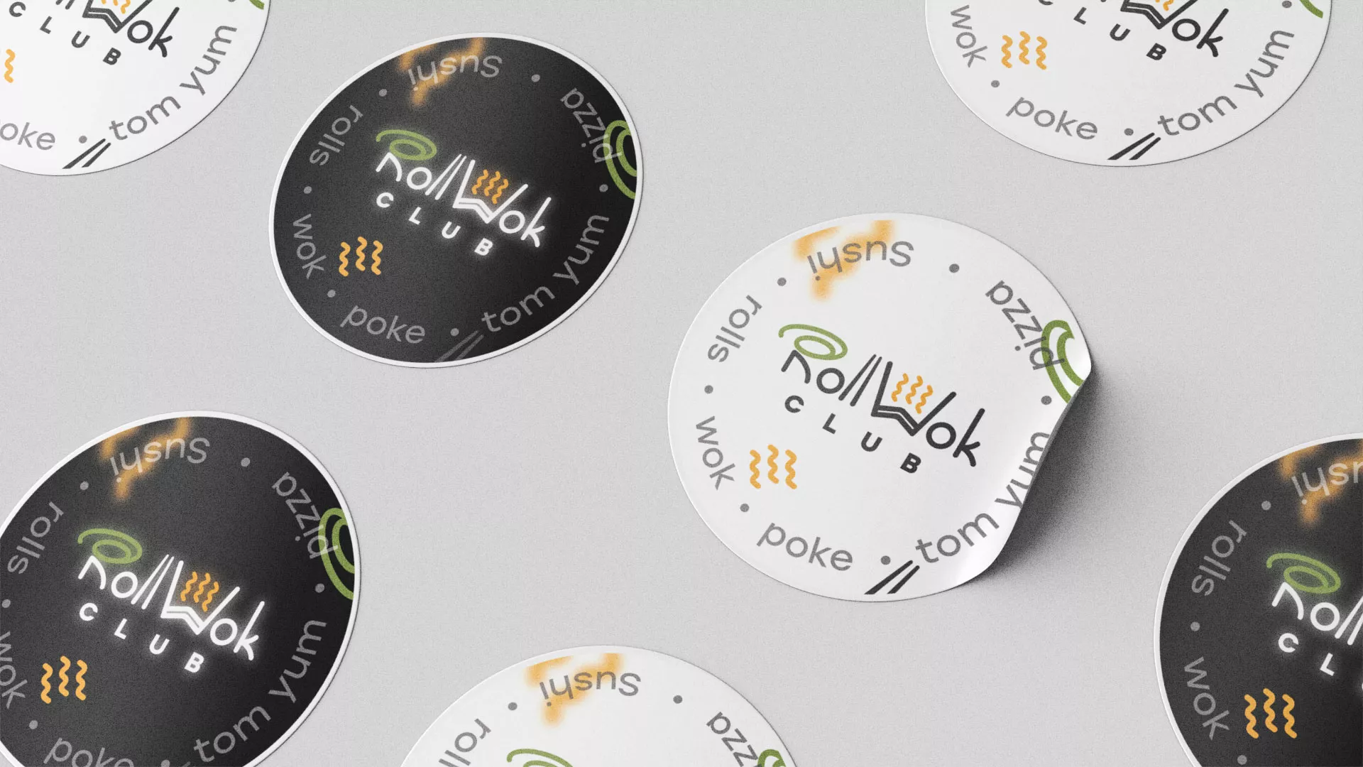 Разработка дизайна наклеек для суши-бара «Roll Wok Club» в Петровске